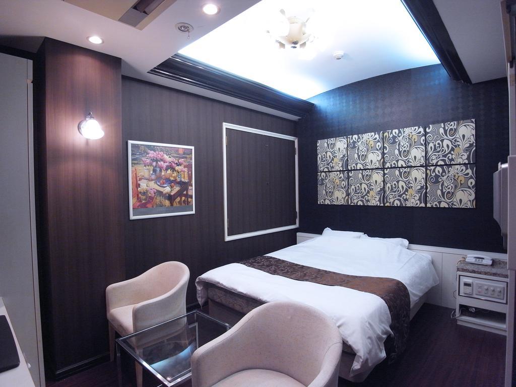 ホテル カルネヴァール 男塾ホテルグループ (Adults Only) Himeji Eksteriør billede