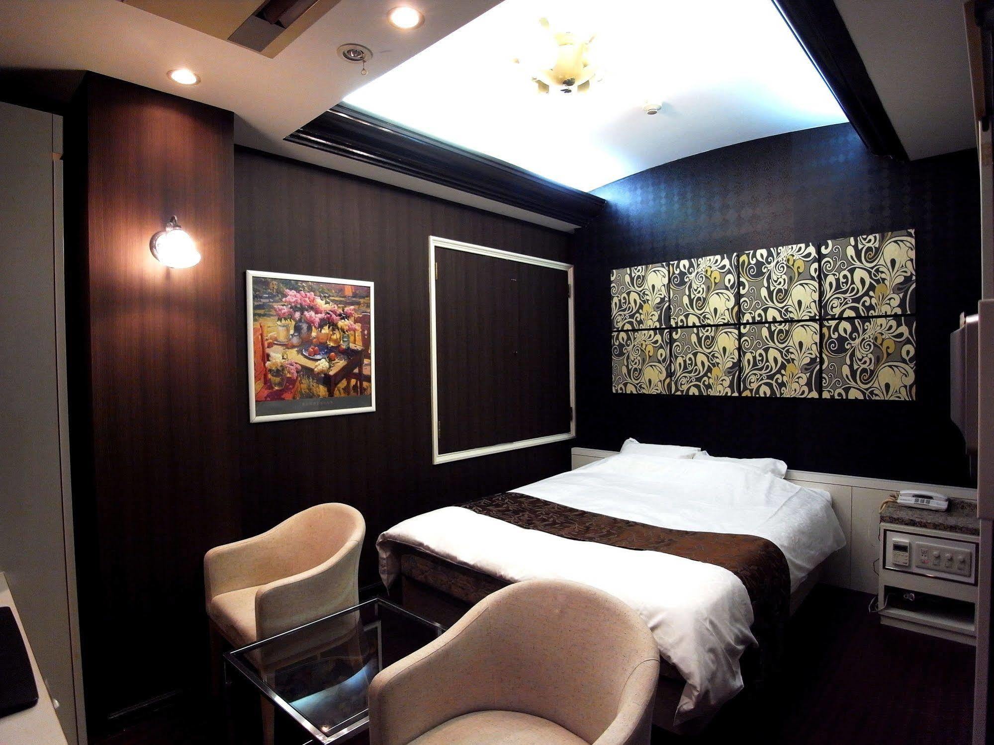 ホテル カルネヴァール 男塾ホテルグループ (Adults Only) Himeji Eksteriør billede