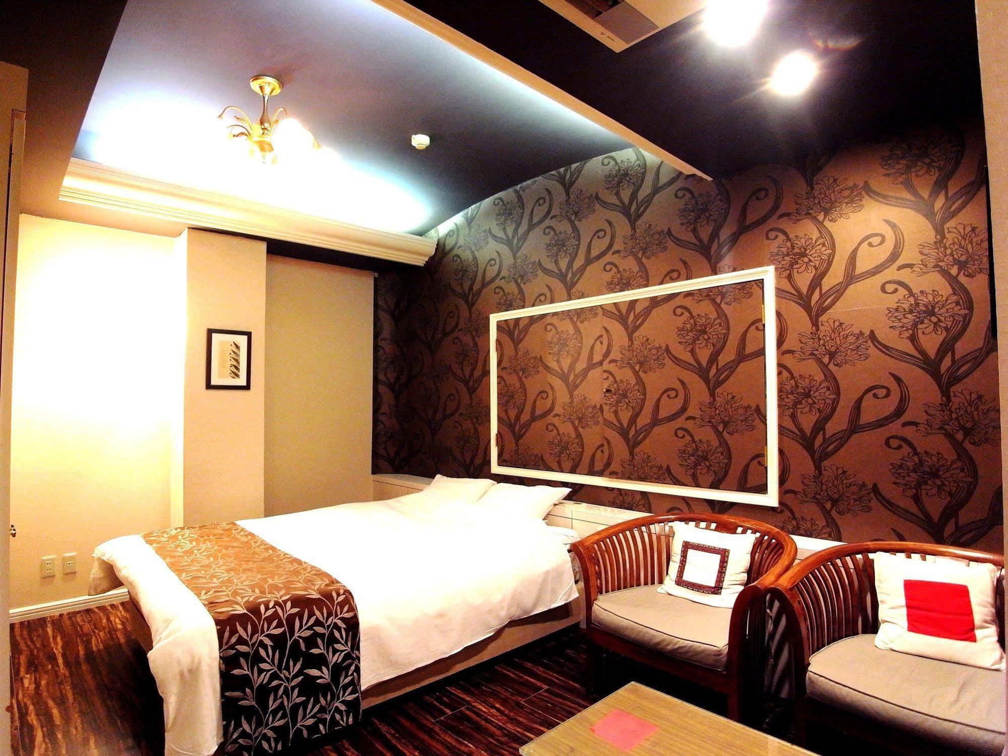 ホテル カルネヴァール 男塾ホテルグループ (Adults Only) Himeji Eksteriør billede