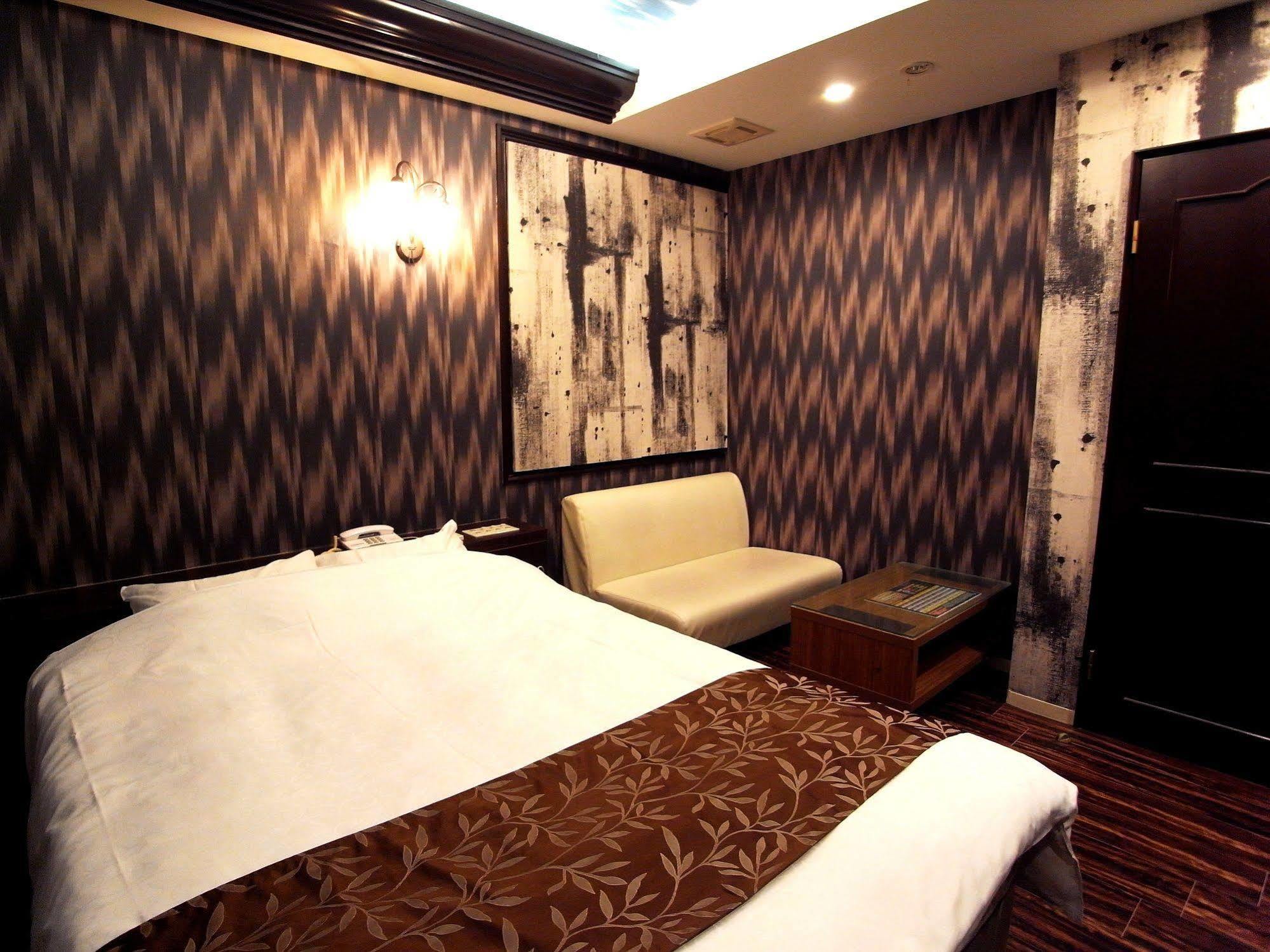ホテル カルネヴァール 男塾ホテルグループ (Adults Only) Himeji Eksteriør billede